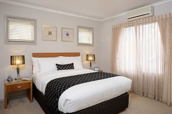Ringwood Royale - Coogee Beach Accommodation 9