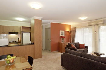Ringwood Royale - Coogee Beach Accommodation 19