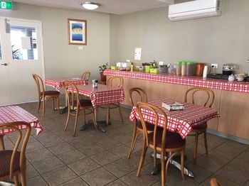 Waldorf The Entrance Serviced Apartments - Coogee Beach Accommodation 17