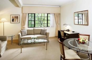 Grand Mercure The Hills Lodge - Coogee Beach Accommodation 64