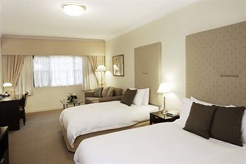 Grand Mercure The Hills Lodge - Coogee Beach Accommodation 0
