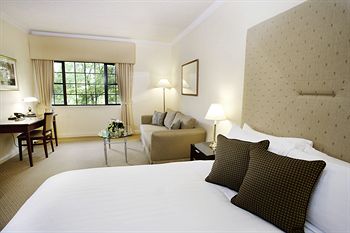 Grand Mercure The Hills Lodge - Coogee Beach Accommodation 2