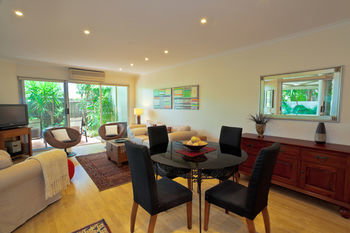 Noosa Riviera - Coogee Beach Accommodation 3