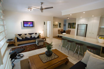 Noosa Riviera - Coogee Beach Accommodation 5