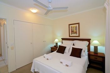 Noosa Riviera - Coogee Beach Accommodation 9