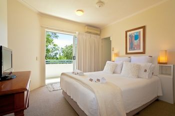 Noosa Riviera - Coogee Beach Accommodation 10
