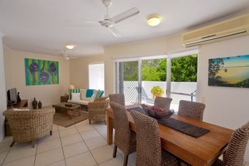 Noosa Riviera - Coogee Beach Accommodation 12