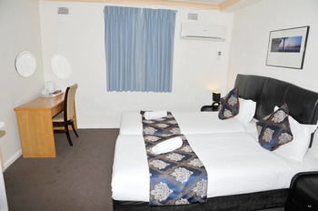 Northshore Hotel - Coogee Beach Accommodation 3