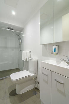 Parkville Place - Coogee Beach Accommodation 5