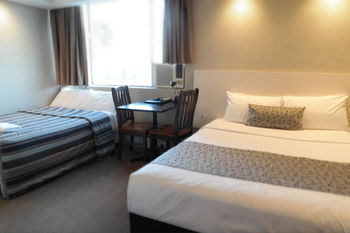 Parkville Place - Coogee Beach Accommodation 15