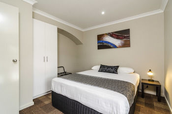 Parkville Place - Coogee Beach Accommodation 20