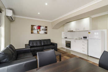 Parkville Place - Coogee Beach Accommodation 26