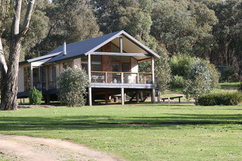 Yering Gorge Cottages By The Eastern Golf Club - Coogee Beach Accommodation 5