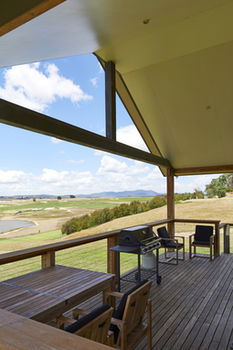 Yering Gorge Cottages By The Eastern Golf Club - Coogee Beach Accommodation 9