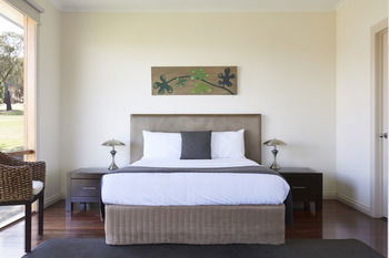 Yering Gorge Cottages By The Eastern Golf Club - Coogee Beach Accommodation 32