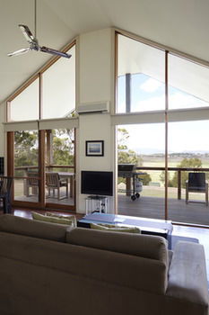 Yering Gorge Cottages By The Eastern Golf Club - Coogee Beach Accommodation 33