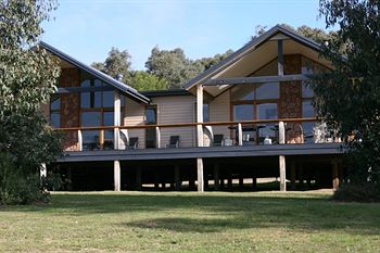 Yering Gorge Cottages By The Eastern Golf Club - Coogee Beach Accommodation 3
