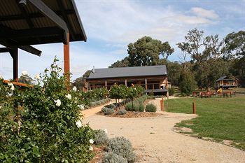 Yering Gorge Cottages By The Eastern Golf Club - Coogee Beach Accommodation 4