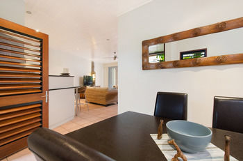 L'Auberge Noosa - Coogee Beach Accommodation 9