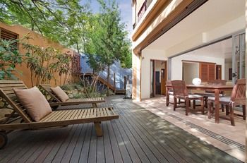 L'Auberge Noosa - Coogee Beach Accommodation 24