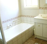 Madigan Wine Country Cottages - Coogee Beach Accommodation
