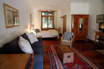 Carriages Boutique Hotel - Coogee Beach Accommodation 10