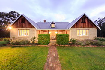 Carriages Boutique Hotel - Coogee Beach Accommodation 37