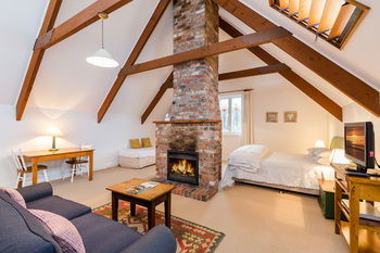 Carriages Boutique Hotel - Coogee Beach Accommodation 38