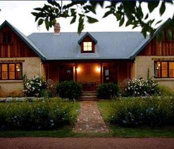 Carriages Boutique Hotel - Coogee Beach Accommodation 0