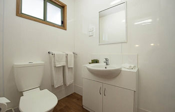 Katherine NT Coogee Beach Accommodation