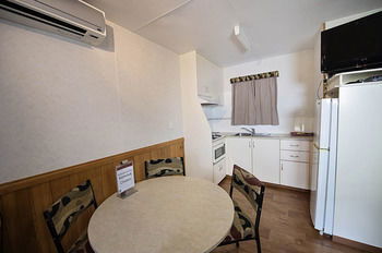 Nitmiluk Chalets - Coogee Beach Accommodation 1