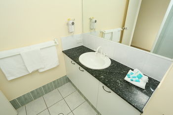 San Marino By The Sea Apartments - Coogee Beach Accommodation 66