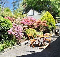 Holly Lodge