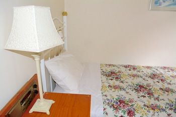 Georgian Court Bed & Breakfast - Coogee Beach Accommodation 36