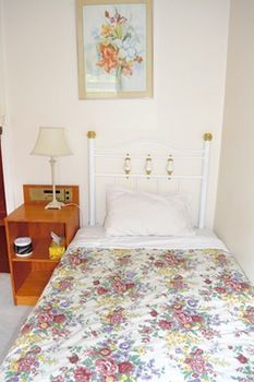 Georgian Court Bed & Breakfast - Coogee Beach Accommodation 38
