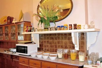 Georgian Court Bed & Breakfast - Coogee Beach Accommodation 55