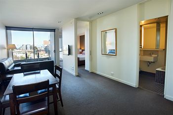 City Edge Serviced Apartments East Melbourne - Coogee Beach Accommodation 18