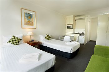 City Edge Serviced Apartments East Melbourne - Coogee Beach Accommodation 27