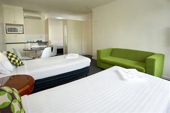 City Edge Serviced Apartments East Melbourne - Coogee Beach Accommodation 34