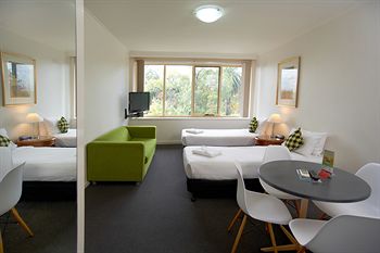 City Edge Serviced Apartments East Melbourne - Coogee Beach Accommodation 35