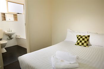 City Edge Serviced Apartments East Melbourne - Coogee Beach Accommodation 36