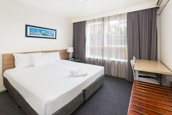 City Edge Serviced Apartments East Melbourne - Coogee Beach Accommodation 48