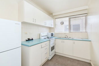 City Edge Serviced Apartments East Melbourne - Coogee Beach Accommodation 57