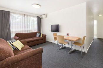 City Edge Serviced Apartments East Melbourne - Coogee Beach Accommodation 59