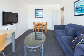 City Edge Serviced Apartments East Melbourne - Coogee Beach Accommodation 60