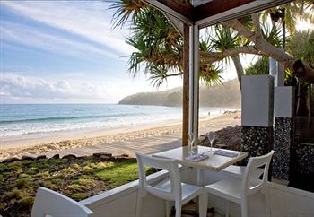 Fairshore Noosa - Coogee Beach Accommodation 0