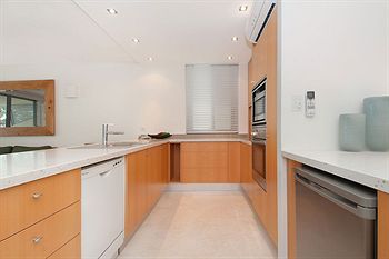 Fairshore Noosa - Coogee Beach Accommodation 33