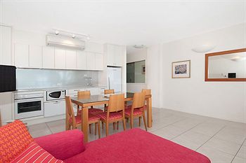 Fairshore Noosa - Coogee Beach Accommodation 36