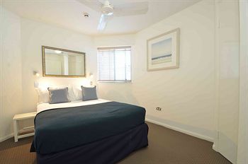 Malibu Mooloolaba - Coogee Beach Accommodation 4