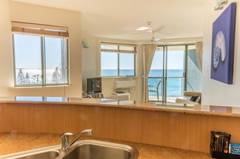 Malibu Mooloolaba - Coogee Beach Accommodation 40